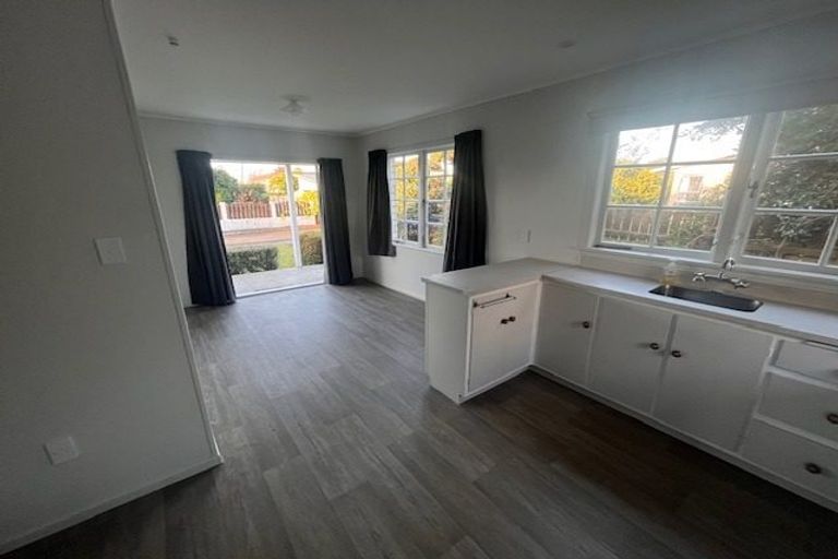 Photo of property in 71a Knighton Road, Hillcrest, Hamilton, 3216