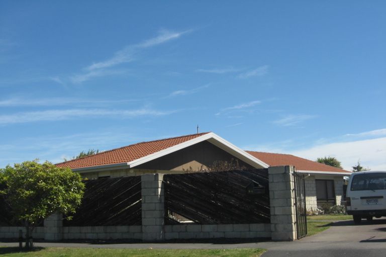 Photo of property in 44 Reginald Street, Burwood, Christchurch, 8083