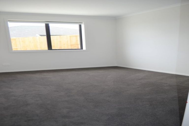 Photo of property in 8 Herring Place, Omokoroa, 3114