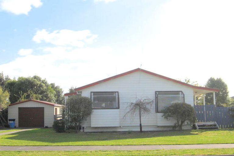 Photo of property in 24 Kane Road, Papamoa Beach, Papamoa, 3118