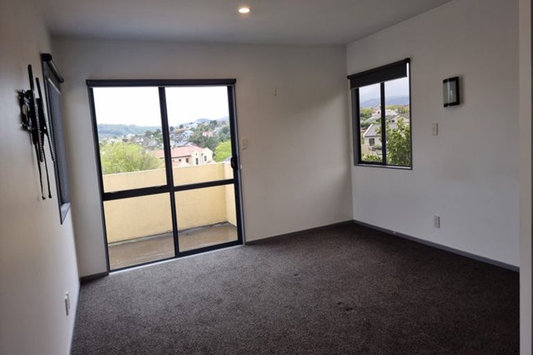 Photo of property in 65 Samwell Drive, Whitby, Porirua, 5024