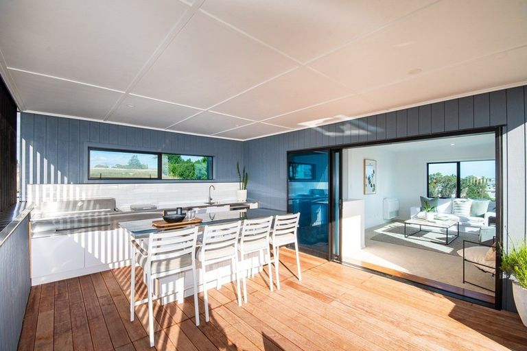 Photo of property in 19 Hospital Terrace, Hospital Hill, Napier, 4110