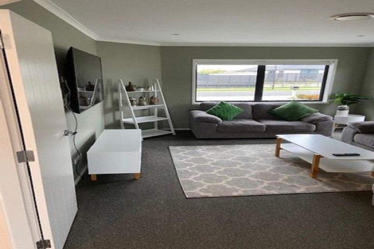 Photo of property in 21 Longstaff Drive, Bell Block, New Plymouth, 4312