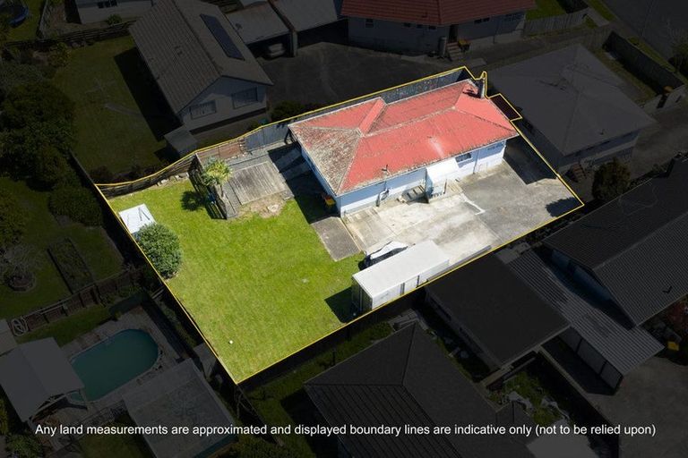 Photo of property in 2/47 Larne Avenue, Pakuranga Heights, Auckland, 2010