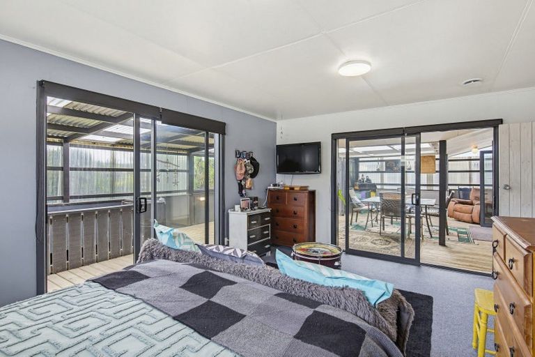Photo of property in 79 Park Avenue, Waitarere Beach, Levin, 5510