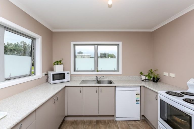 Photo of property in 13 Tohora Place, Spotswood, New Plymouth, 4310