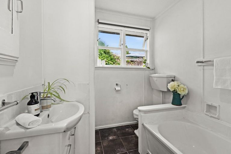 Photo of property in 2/201 Kenilworth Road, Mayfair, Hastings, 4122