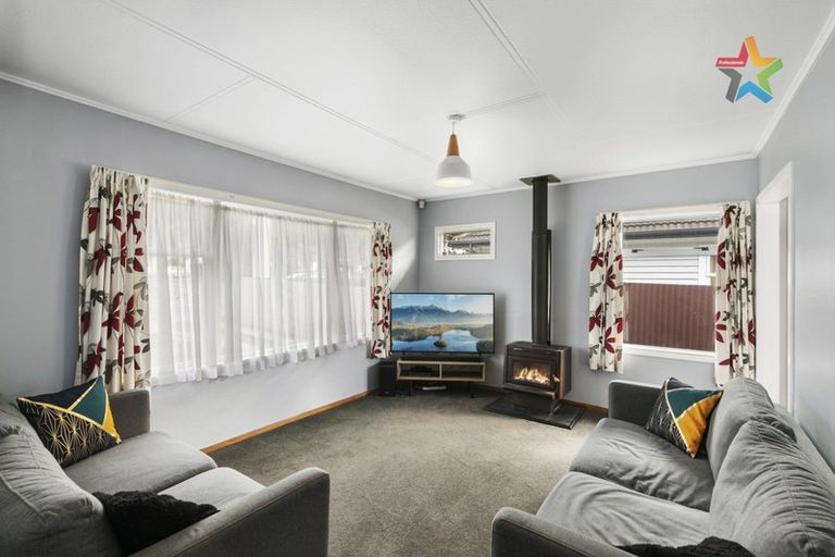 Photo of property in 32 Karaka Street, Wainuiomata, Lower Hutt, 5014