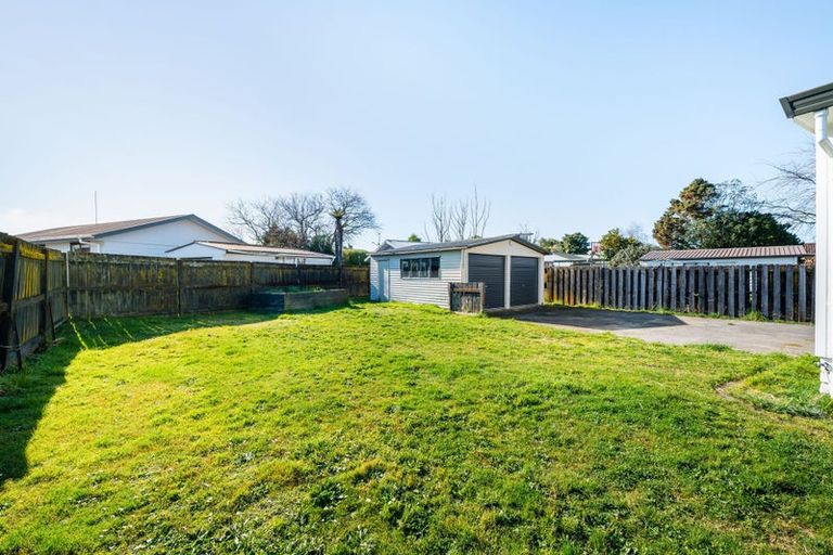 Photo of property in 18 Garland Drive, St Andrews, Hamilton, 3200