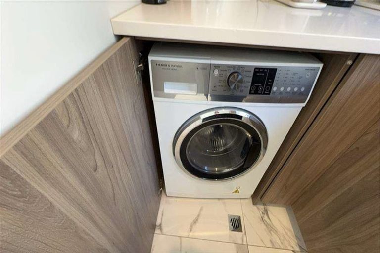 Photo of property in 4/158 Kilmore Street, Christchurch Central, Christchurch, 8013