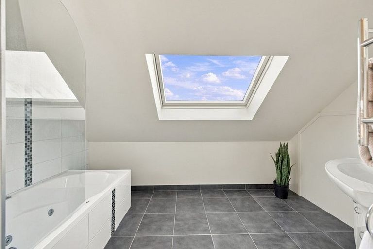 Photo of property in 12 Chilwell Place, Halswell, Christchurch, 8025