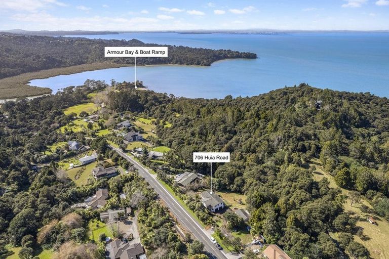 Photo of property in 706 Huia Road, Parau, Auckland, 0604