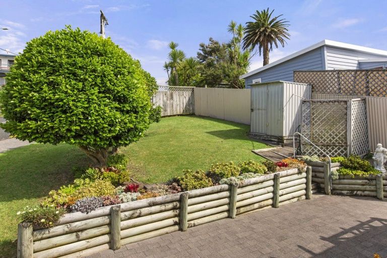 Photo of property in 1 Government Road, Raglan, 3225