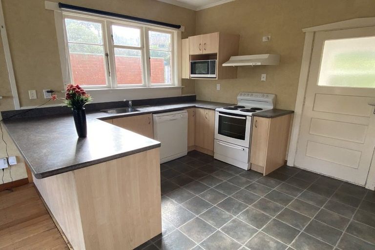 Photo of property in 35 Elliot Street, Andersons Bay, Dunedin, 9013