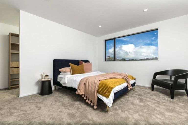 Photo of property in 64 Ashley Avenue, Long Bay, Auckland, 0630