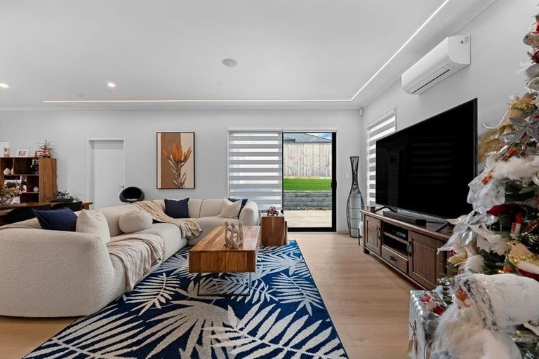 Photo of property in 12 Dolcetto Place, Pokeno, 2402