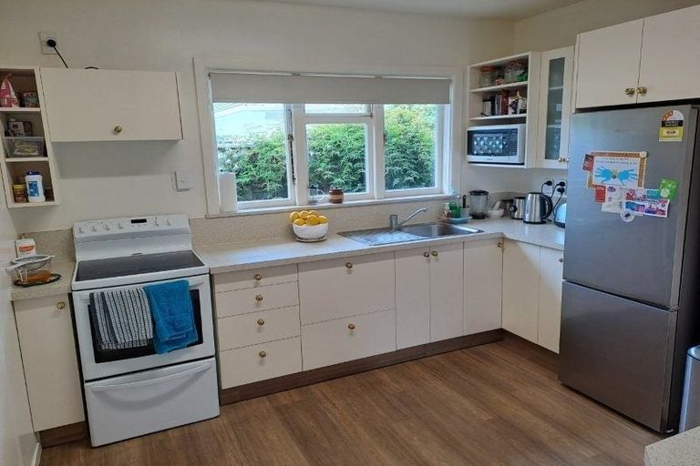 Photo of property in 10 Hawford Road, Opawa, Christchurch, 8023