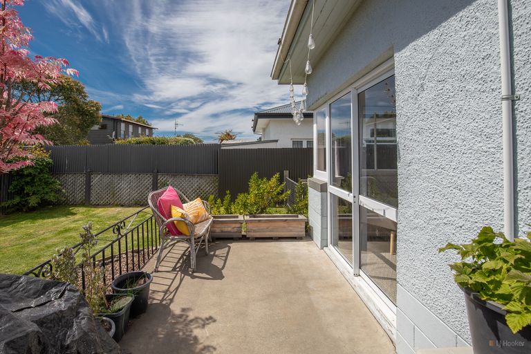 Photo of property in 19 Raymond Street, West End, Timaru, 7910