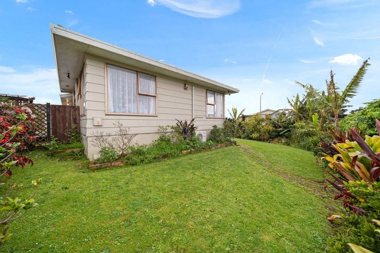 Photo of property in 40 Mckinstry Avenue, Mangere East, Auckland, 2024