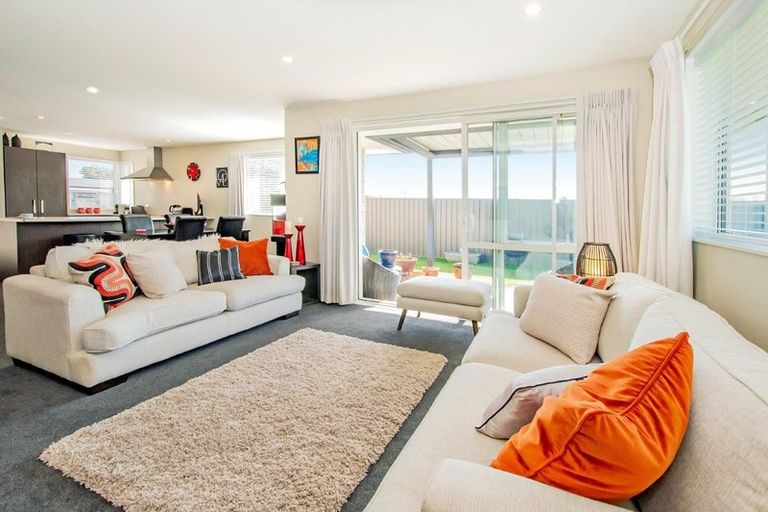 Photo of property in 19 Leeston Lake Road, Leeston, 7632