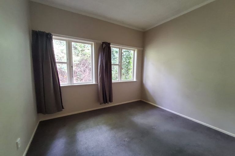 Photo of property in 48 Aurora Terrace, Kelburn, Wellington, 6012