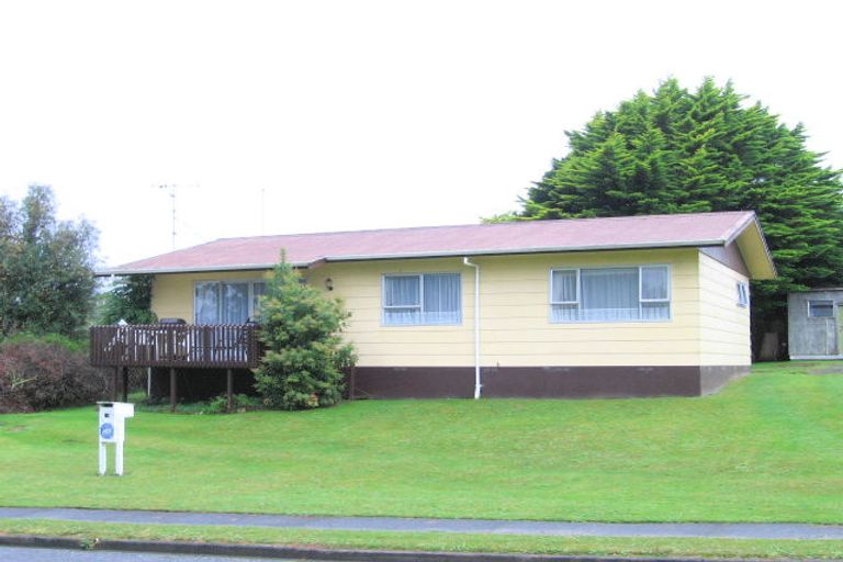 Photo of property in 15 Inman Avenue, Tokoroa, 3420
