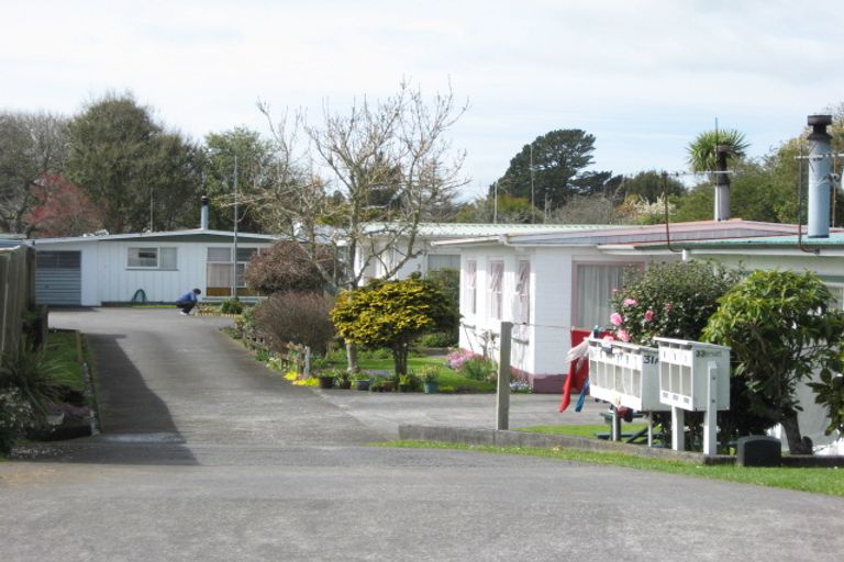 Photo of property in 33b Maire Street, Inglewood, 4330