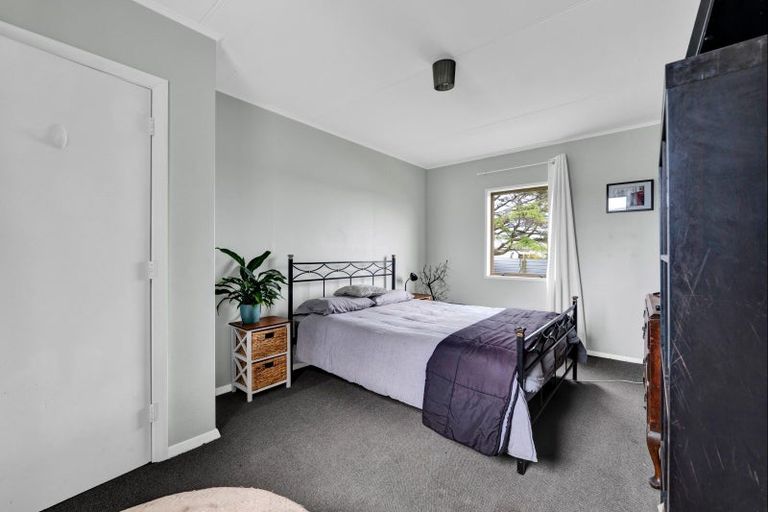 Photo of property in 3 Sutton Place, Hawera, 4610