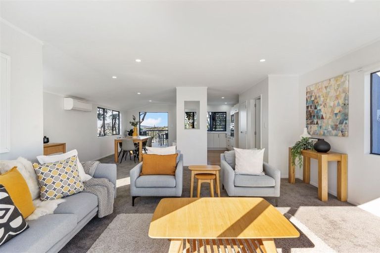 Photo of property in 3/22 Arcadia Crescent, Bayview, Auckland, 0629