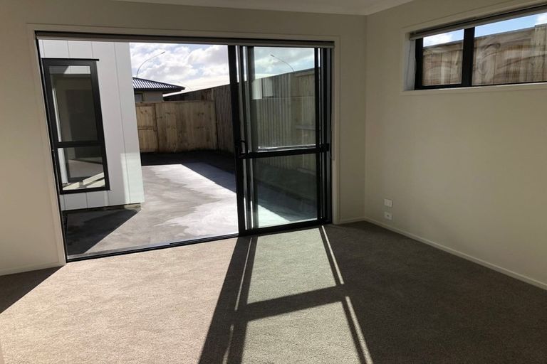 Photo of property in 35 Awataha Crescent, Pyes Pa, Tauranga, 3110
