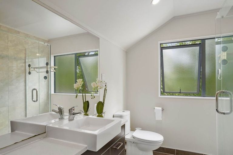 Photo of property in 32 Benchmark Drive, Massey, Auckland, 0614