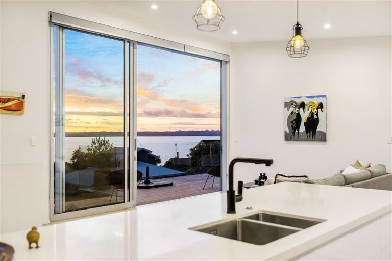 Photo of property in 9 Siesta Terrace, Gulf Harbour, Whangaparaoa, 0930