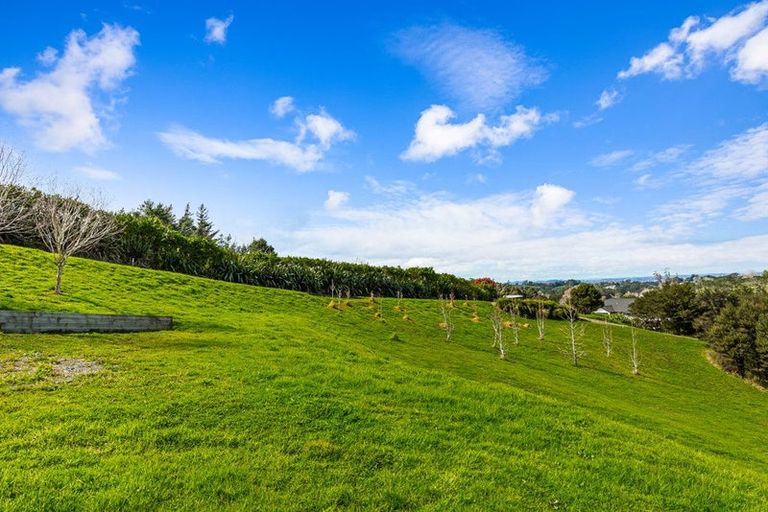 Photo of property in 91 Sunnyvale Road, Massey, Auckland, 0614