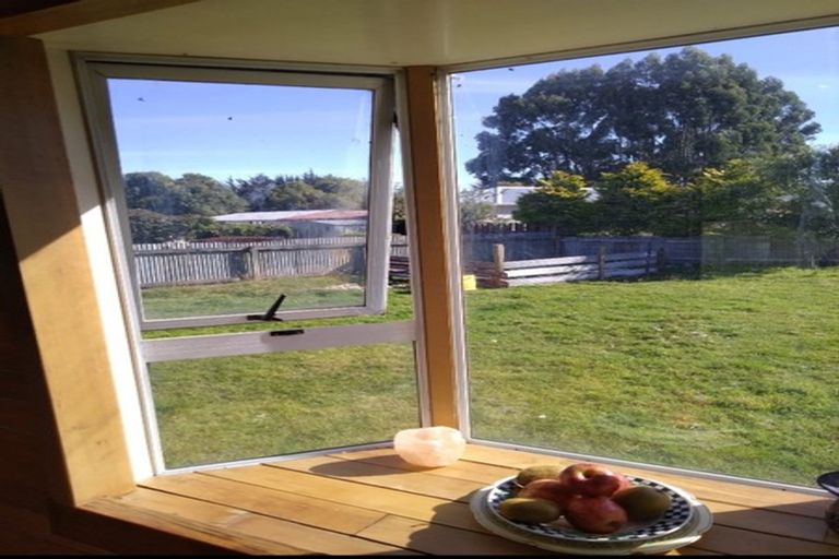 Photo of property in 3 Morton Street, Tuatapere, 9620