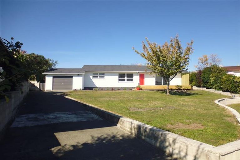 Photo of property in 17 Rakau Street, Havelock North, 4130