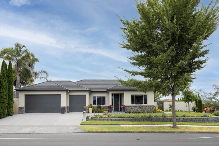 Photo of property in 4 Russell Robertson Drive, Havelock North, 4130