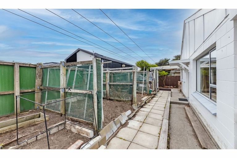 Photo of property in 4/6 Lonsdale Street, New Brighton, Christchurch, 8083