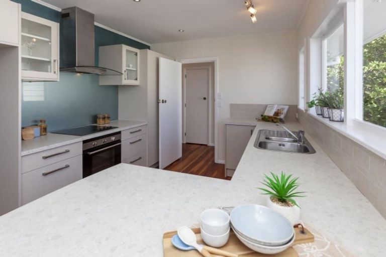 Photo of property in 9b The Esplanade, Raumati South, Paraparaumu, 5032