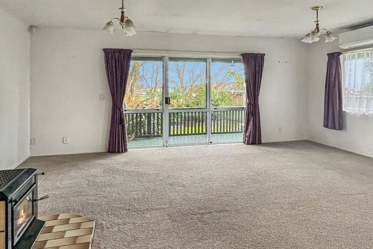 Photo of property in 17 Epping Place, Richmond Heights, Taupo, 3330