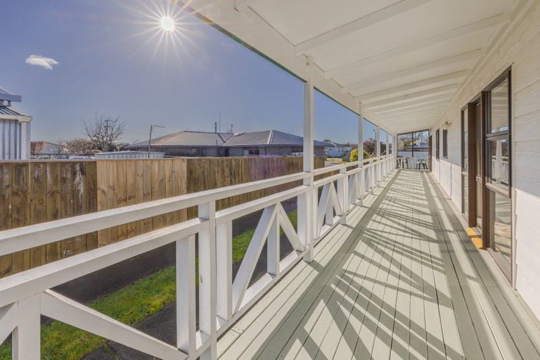 Photo of property in 2 Stiles Avenue, Waipukurau, 4200