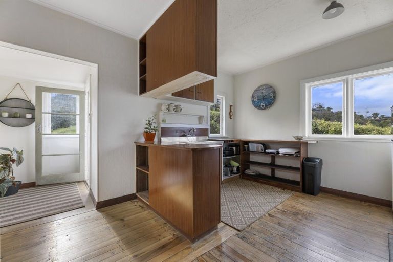 Photo of property in 24 Seaview Road, Brighton, Dunedin, 9035