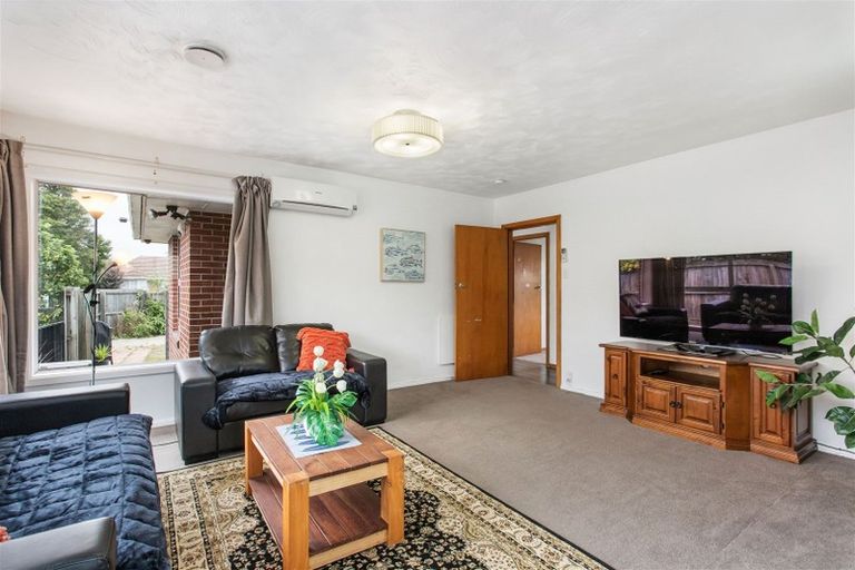 Photo of property in 99 Maidstone Road, Ilam, Christchurch, 8041