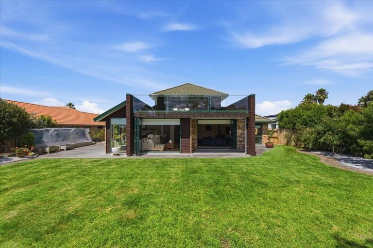 Photo of property in 72 Palm Beach Boulevard, Papamoa Beach, Papamoa, 3118