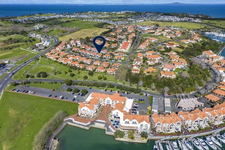 Photo of property in 7a Parkwood Crescent, Gulf Harbour, Whangaparaoa, 0930