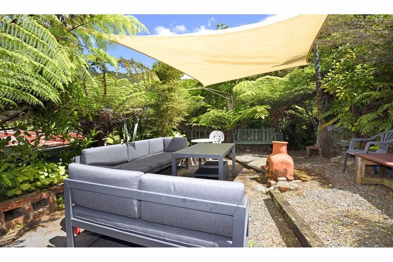 Photo of property in 29 Hope Drive, Okiwi Bay, French Pass, 7193