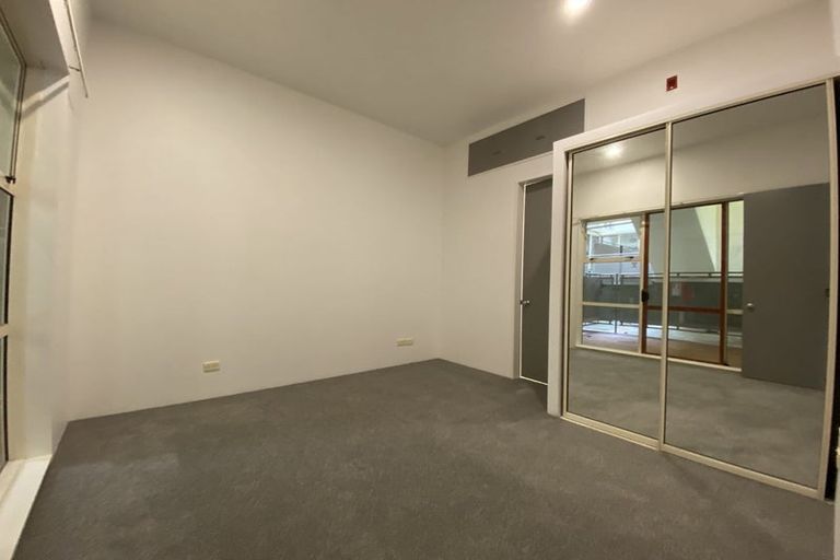 Photo of property in Sirocco Apartments, 405/8 Church Street, Wellington Central, Wellington, 6011