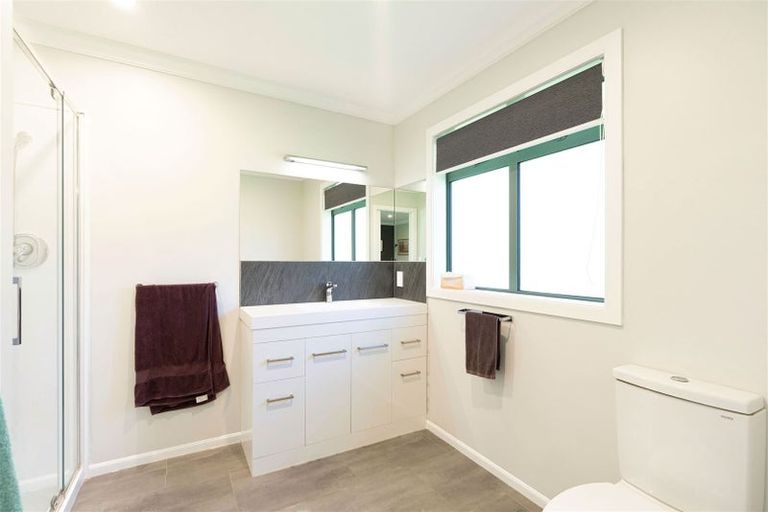 Photo of property in 20 Wakefield Road, Levin, 5571