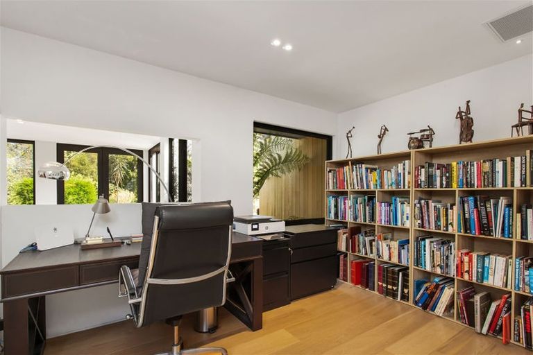 Photo of property in 27 Fendalton Road, Fendalton, Christchurch, 8014