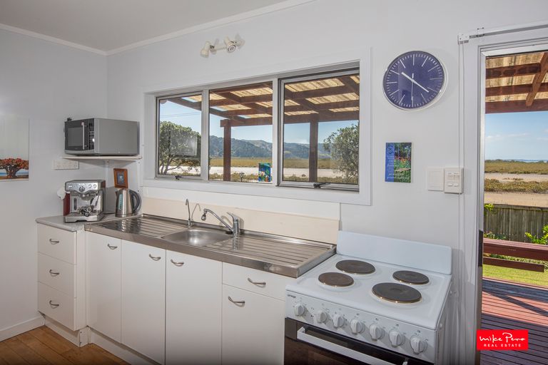 Photo of property in 31 Whangarei Heads Road, Onerahi, Whangarei, 0110