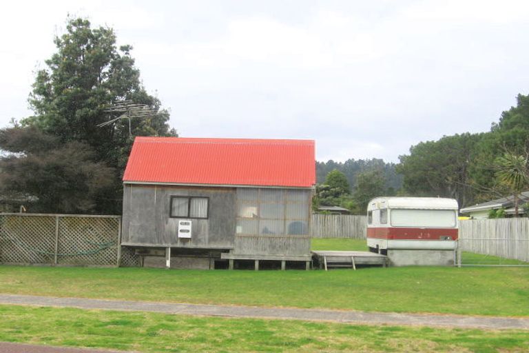 Photo of property in 102 Kowhai Avenue, Matarangi, Whitianga, 3592
